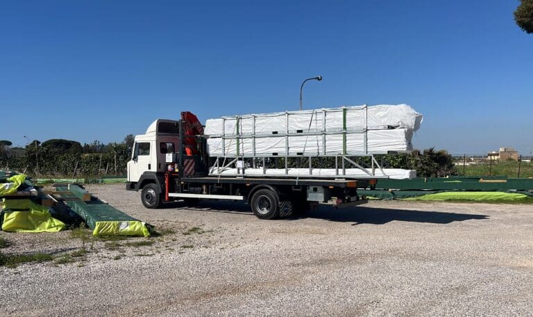 trasporto o noleggio camion con gru